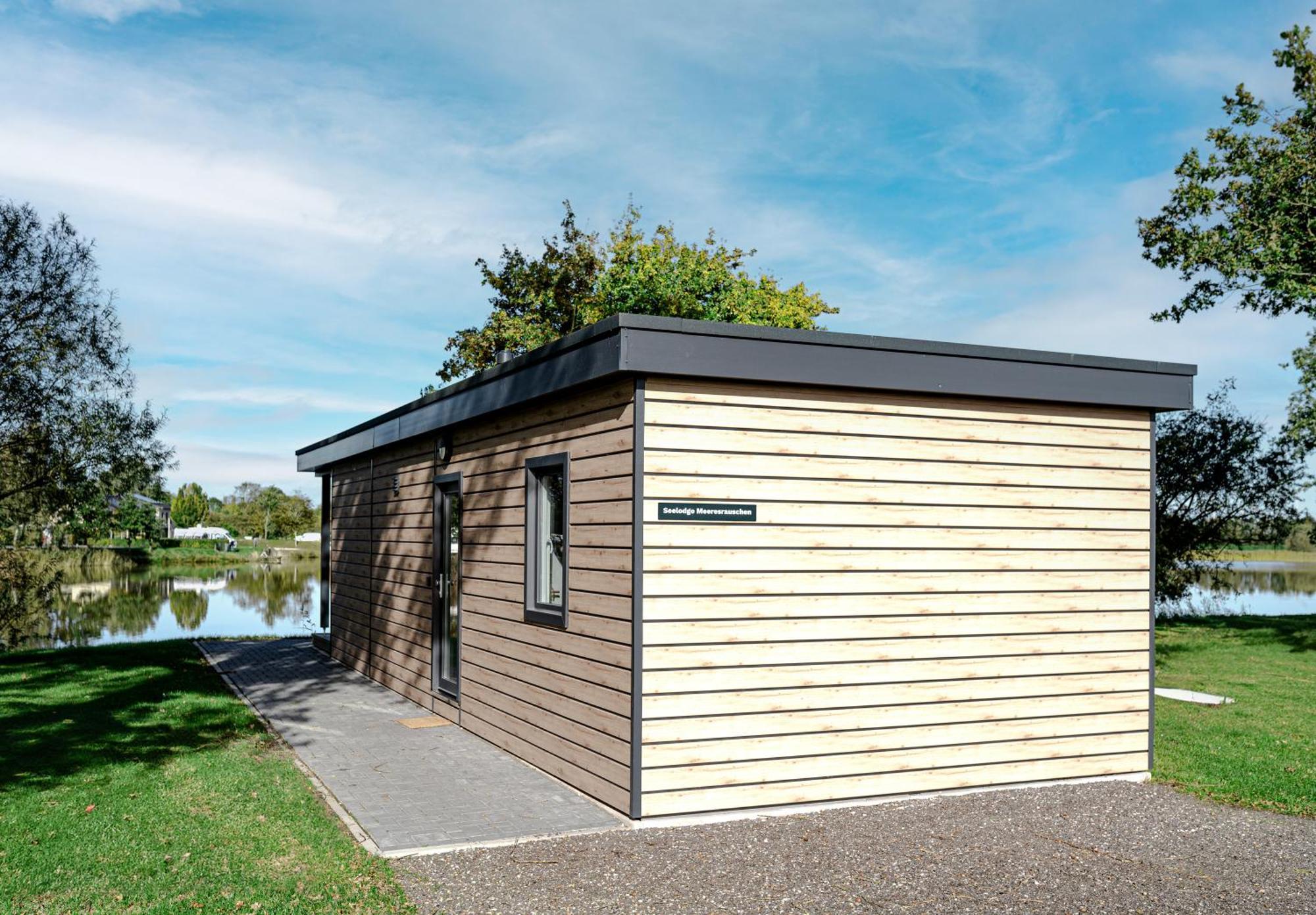Friesensee Camping Und Ferienpark Wittmund Exterior photo