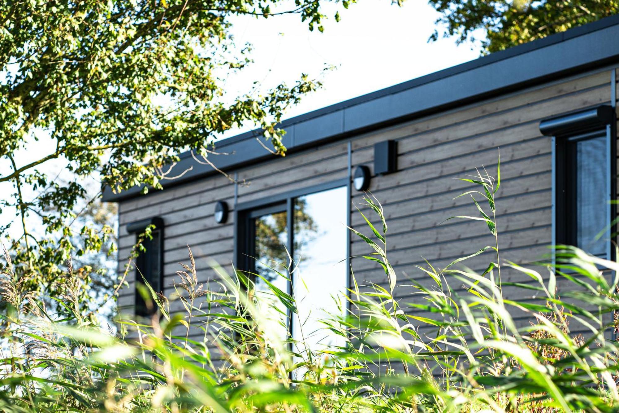 Friesensee Camping Und Ferienpark Wittmund Exterior photo