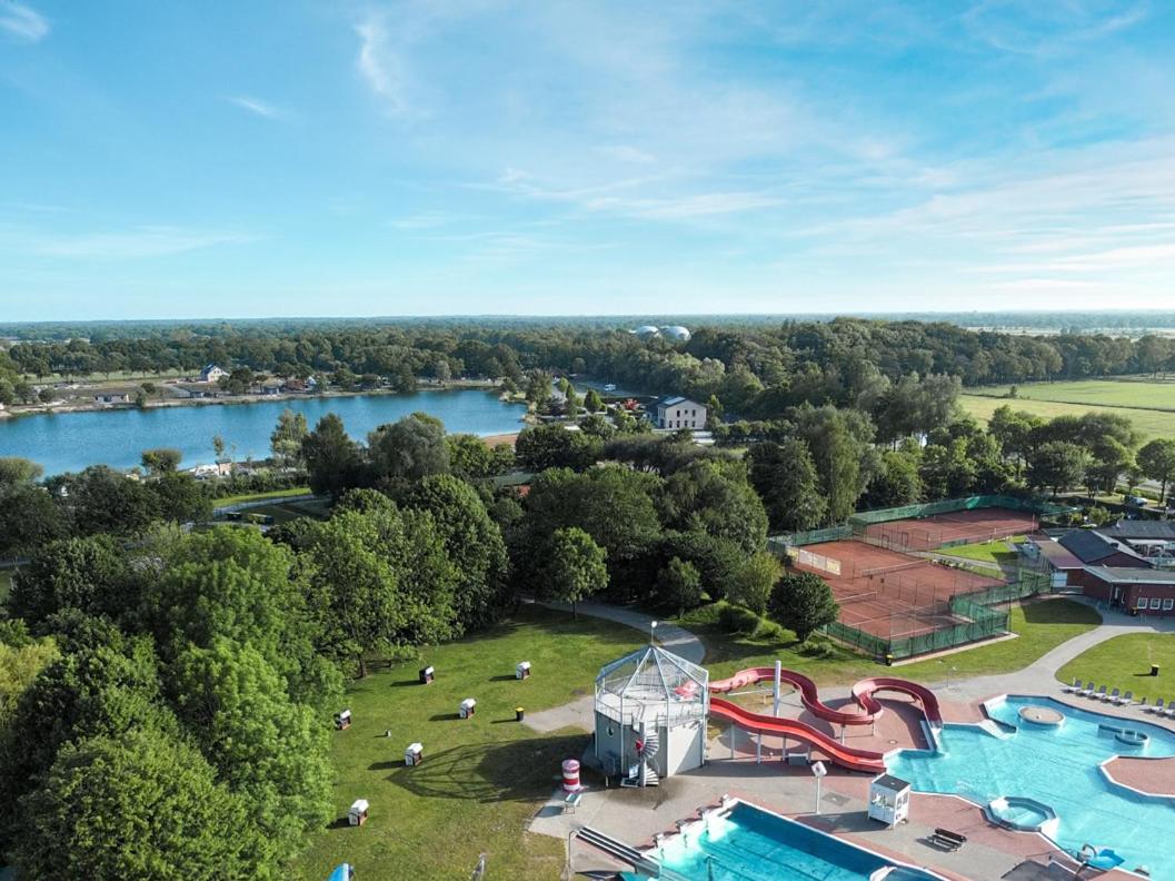 Friesensee Camping Und Ferienpark Wittmund Exterior photo